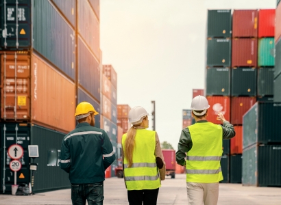 Equipo de Delaguarda en Suecia y China analizando mercados